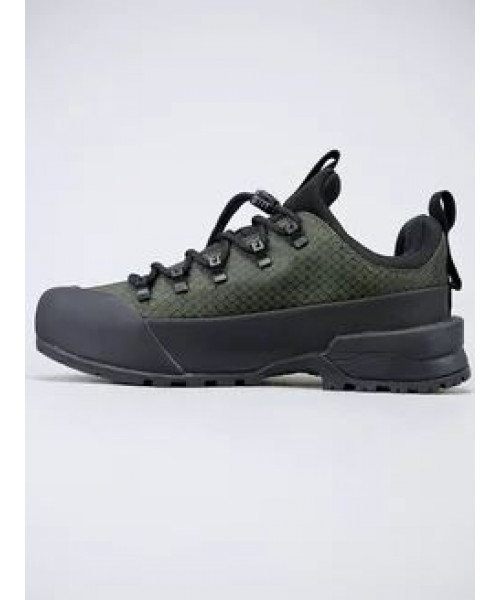 Ботинки The North Face (TNF) зелёного цвета — стиль, защита и комфорт для активных приключений